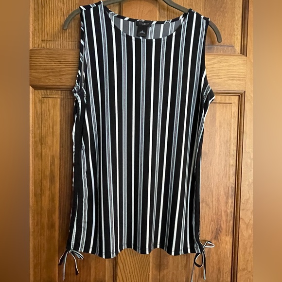 Ann Taylor Factory - sleeveless stripes with side ties - Picture 2 of 7